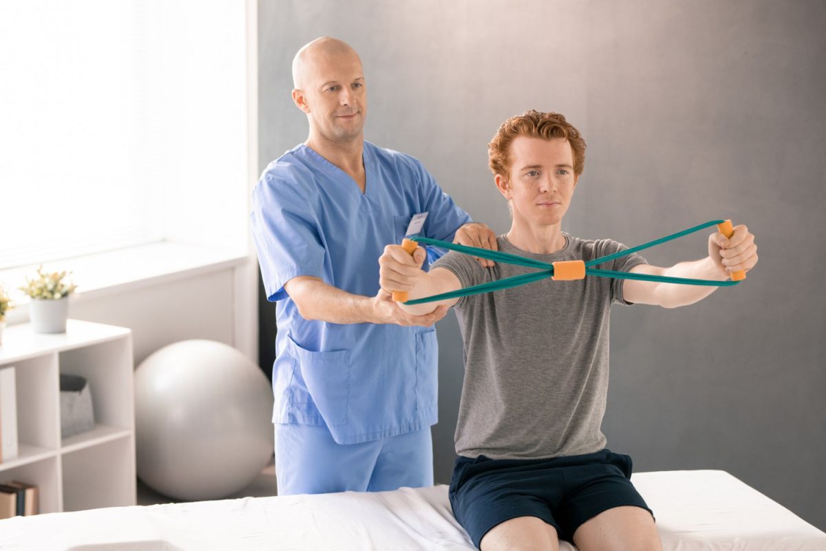 fatih sumbul efendi evde fizik tedavi hizmeti | fizyoterapist 2313292